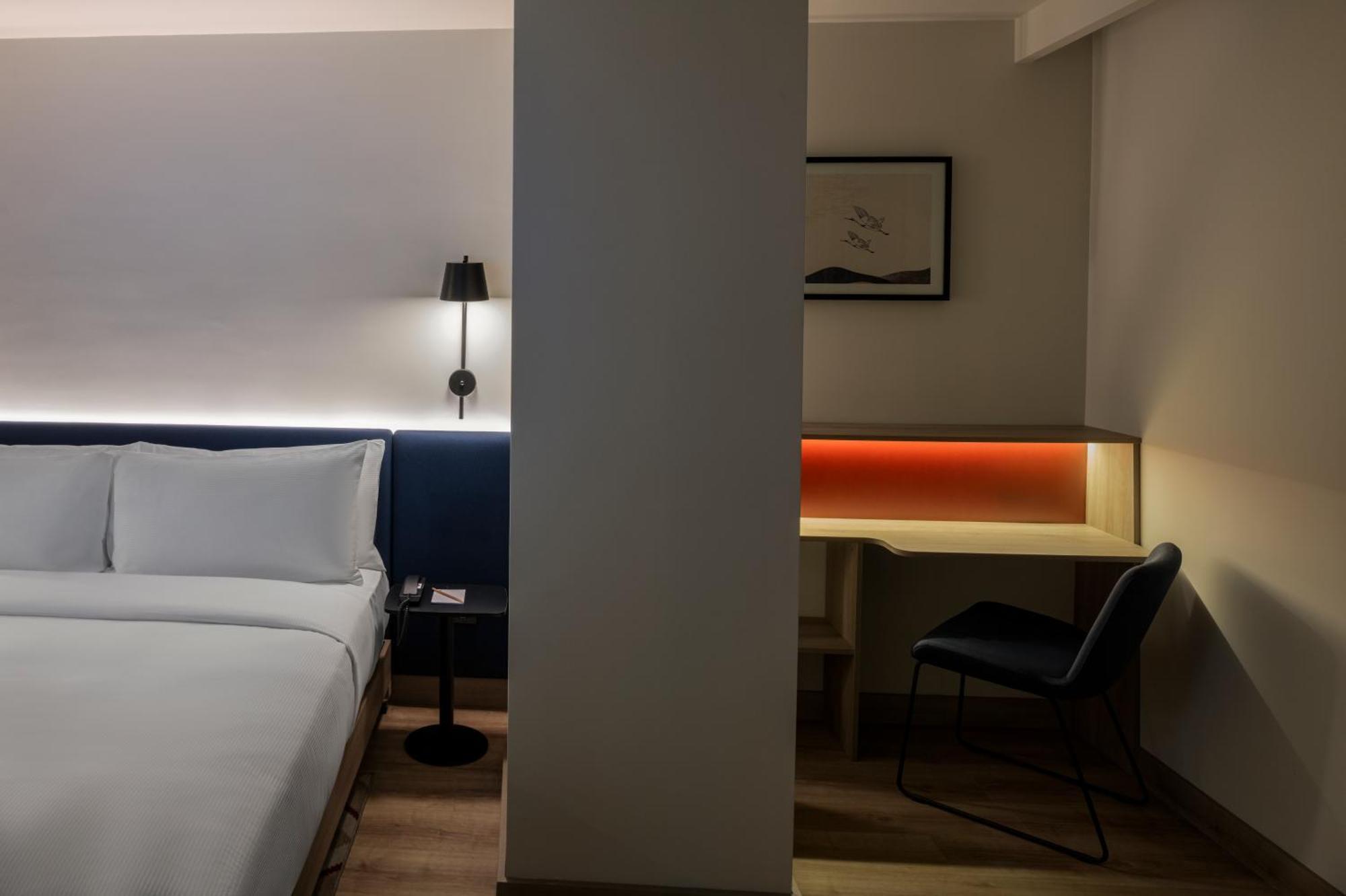 Hampton By Hilton Istanbul Merter Exteriör bild