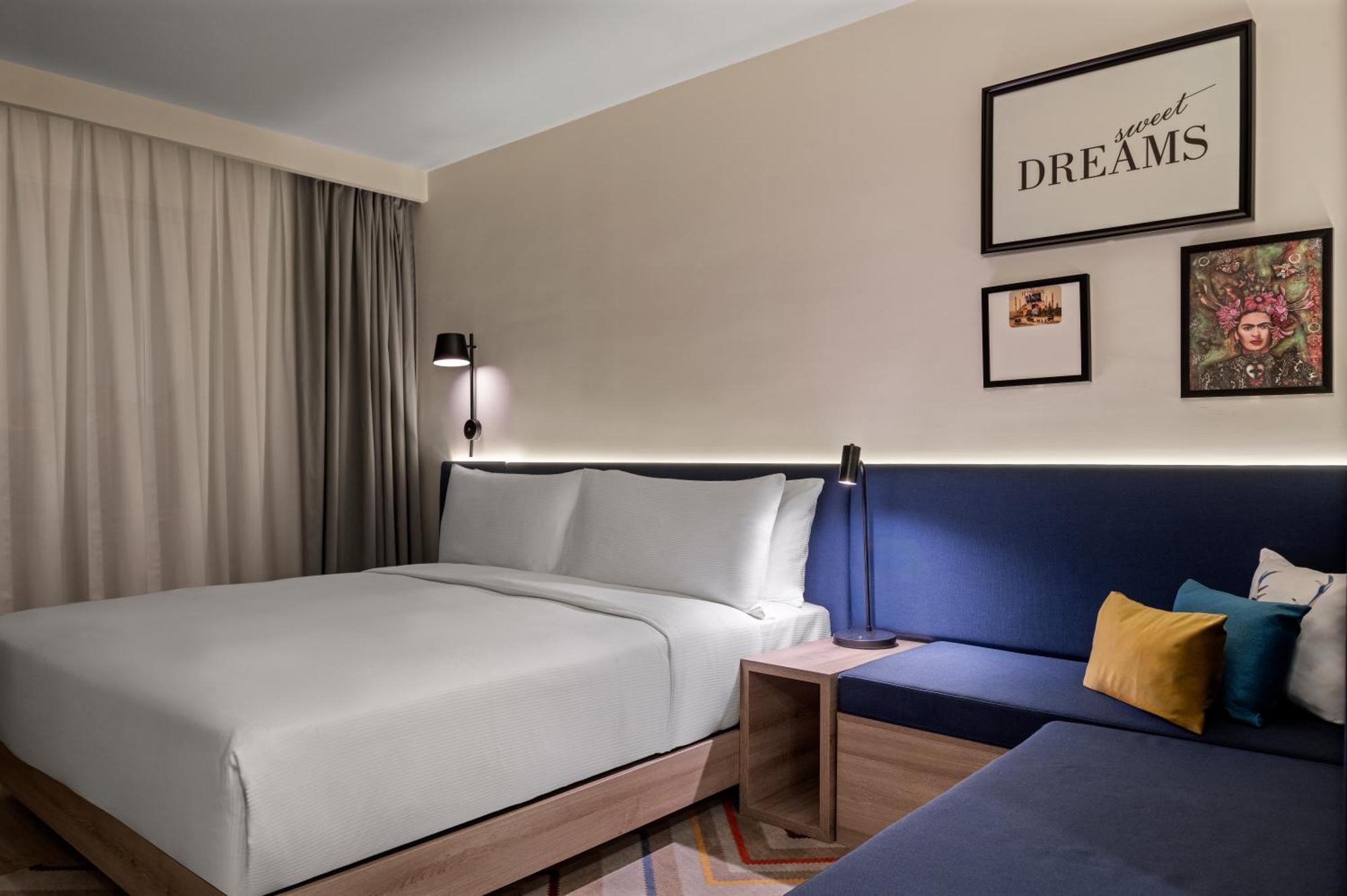 Hampton By Hilton Istanbul Merter Exteriör bild