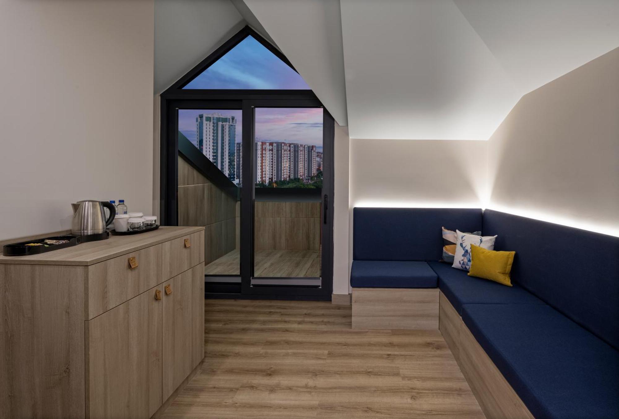 Hampton By Hilton Istanbul Merter Exteriör bild