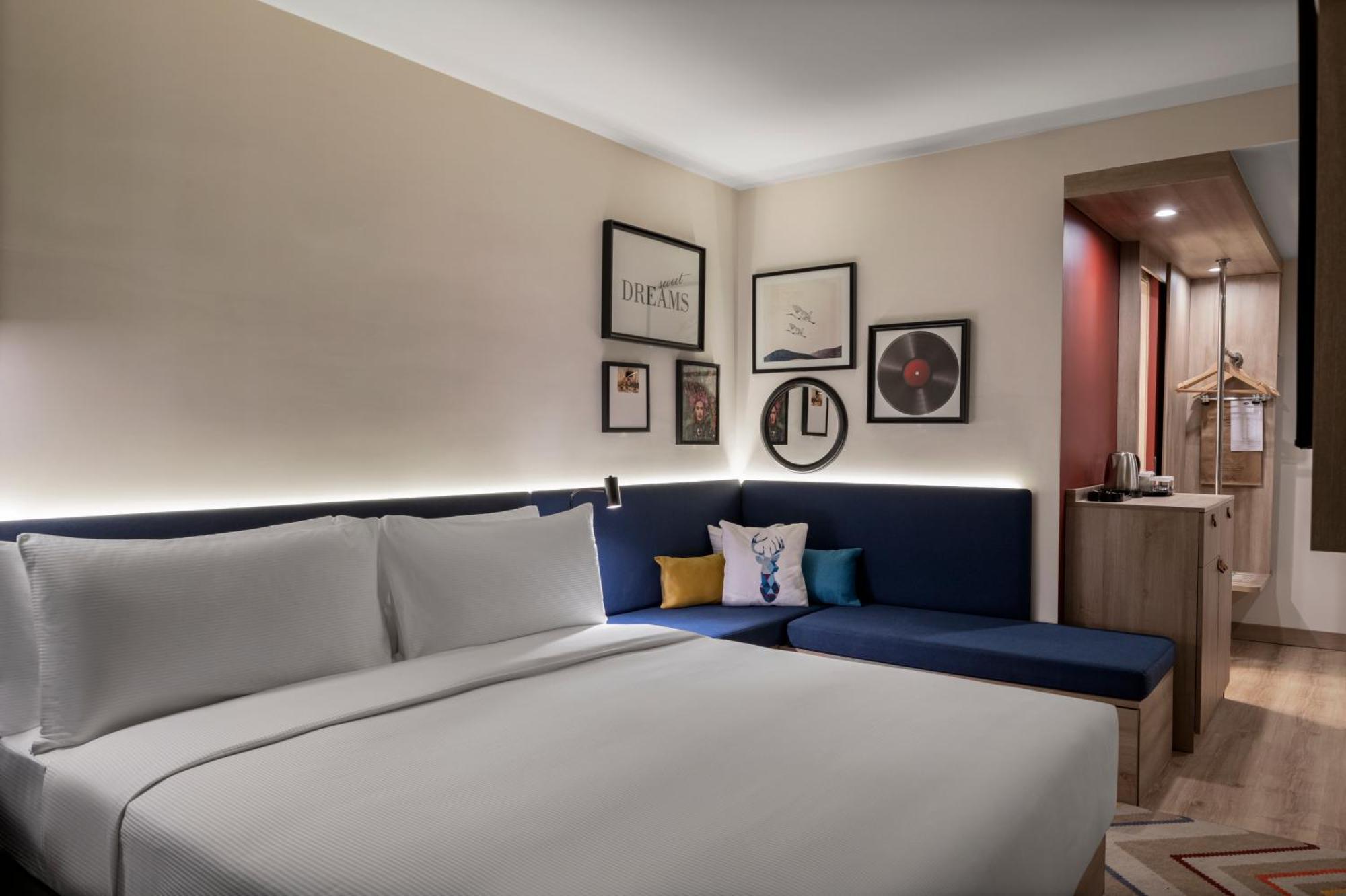 Hampton By Hilton Istanbul Merter Exteriör bild