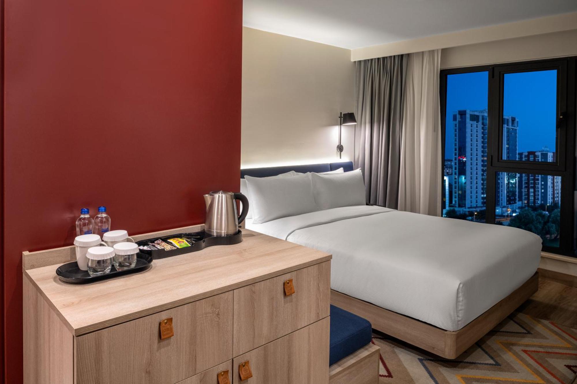 Hampton By Hilton Istanbul Merter Exteriör bild